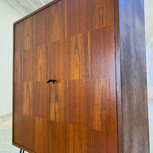 Regal Teak mit Schloss & Türen aus Dänemark