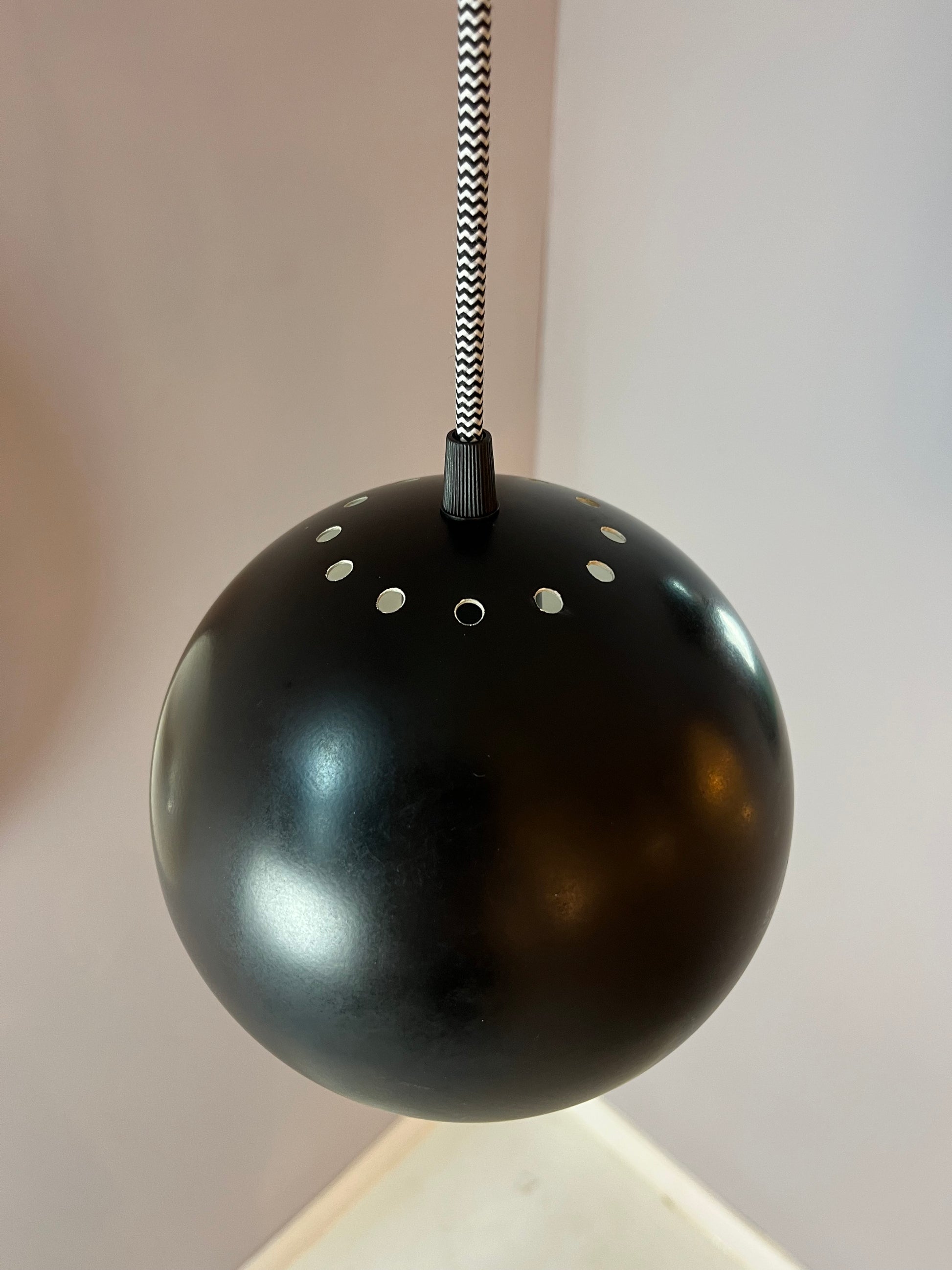 Kugellampe schwarz aus Dänemark