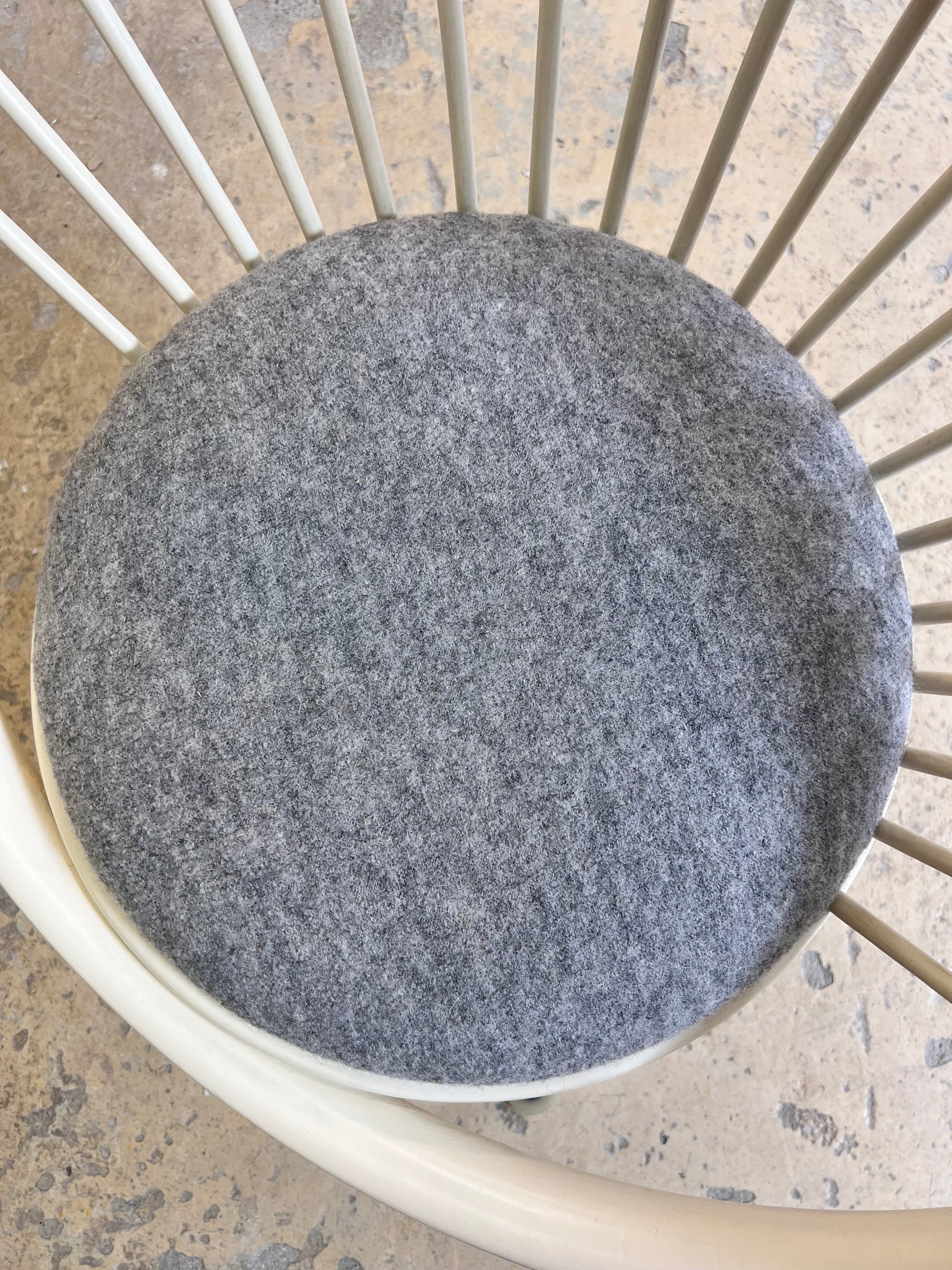Circle Chair weiß von Yngve Ekström für Swedese