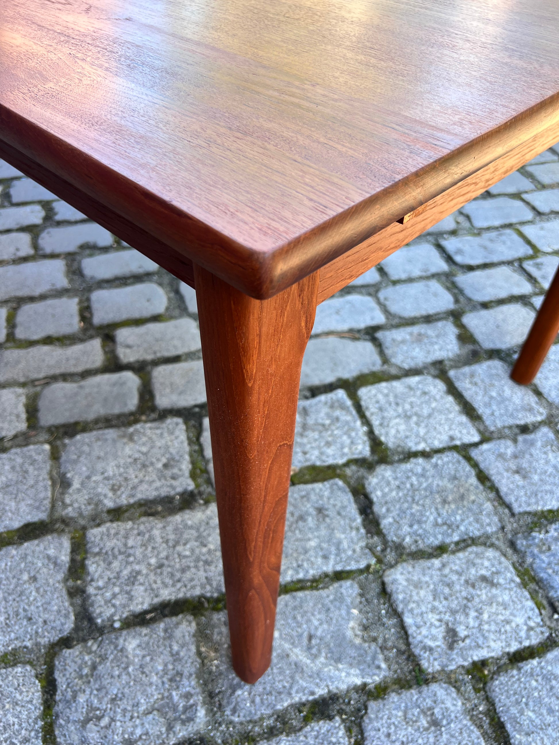 Esstisch Teak Vollholz mit eingehängter Platte