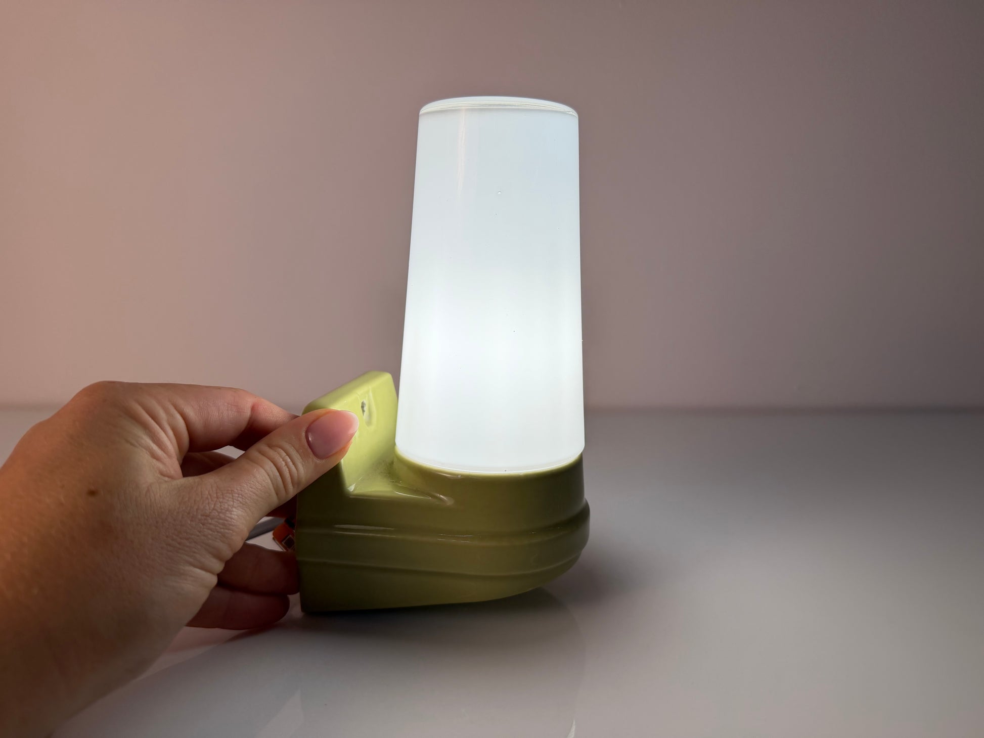 Wandlampe Modell 6080 mintgrün von Sigvard Bernadotte für Ifö