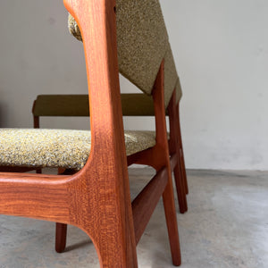 Eckbank grün Teak neu gepolstert von Erik Buch