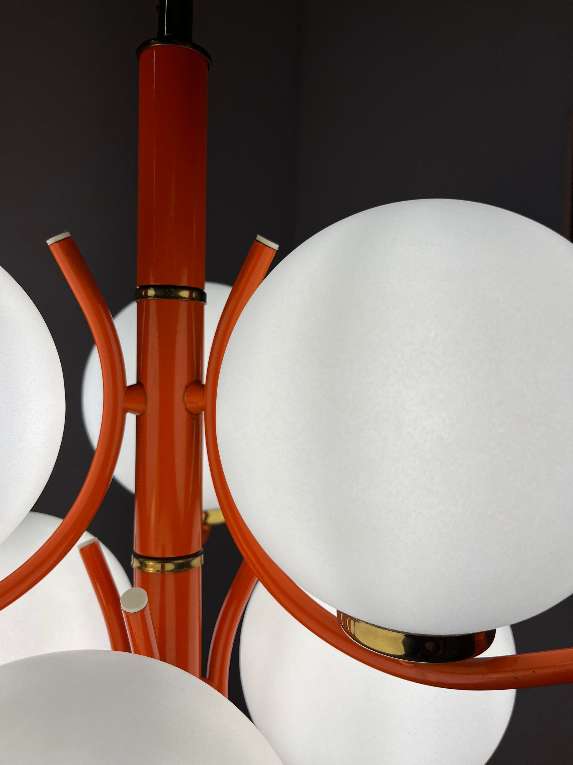 Kronleuchter weiß orange von Richard Essig