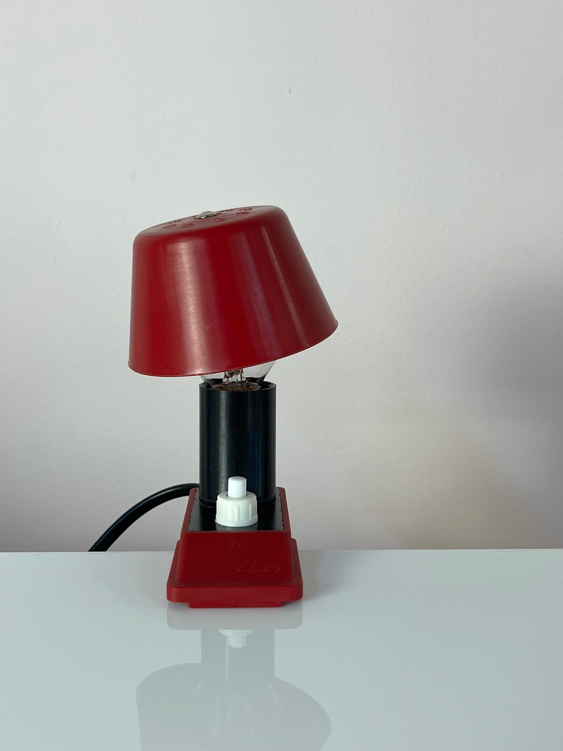 Klemmlampe rot mit Kunststoffschirm & Schalter von Elios