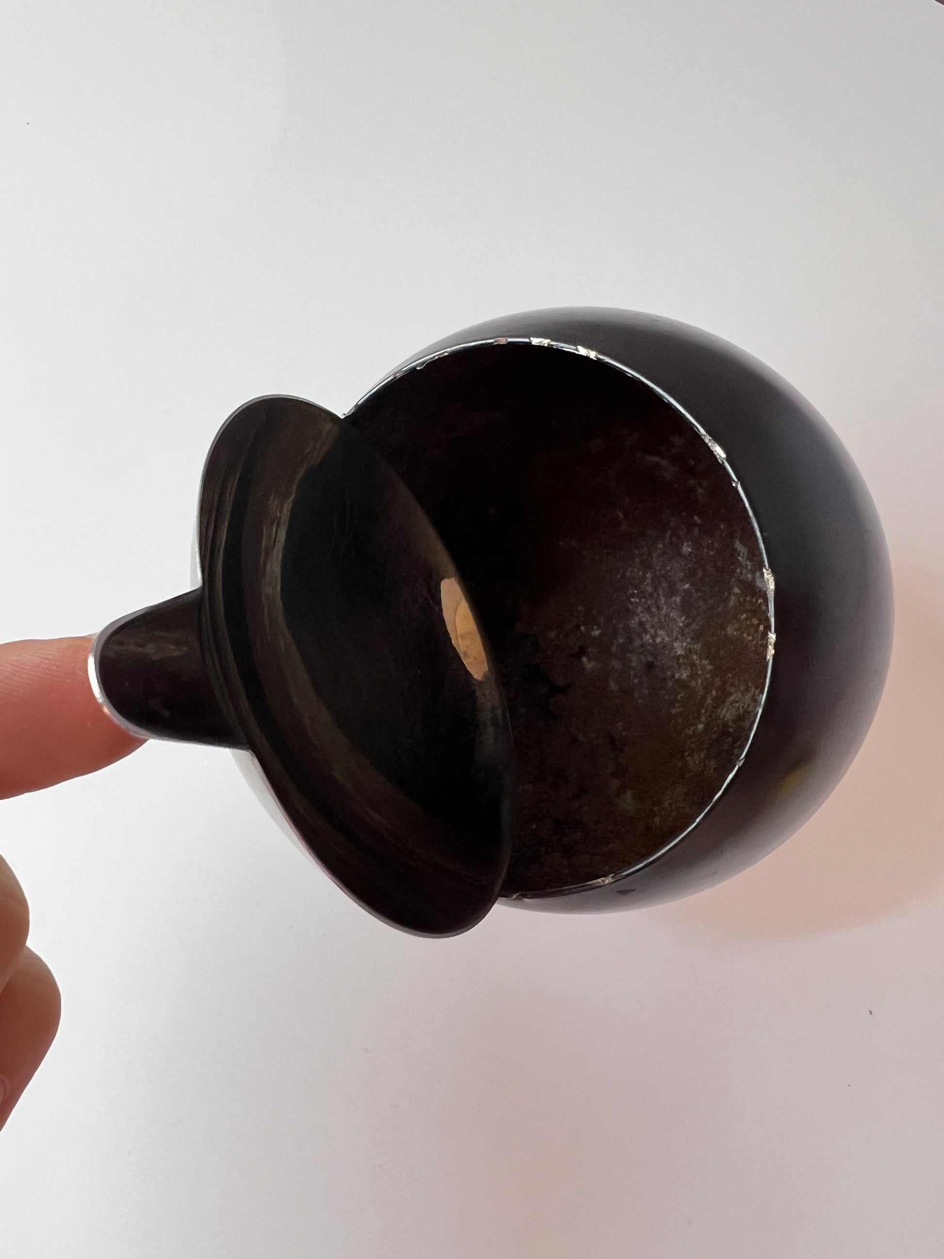 Kugelaschenbecher schwarz Chrom von Quist