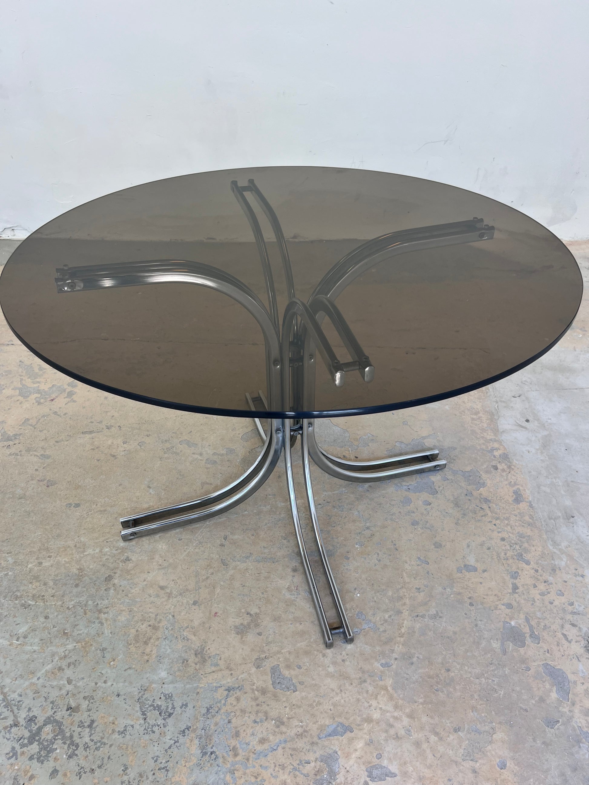 Runder Esstisch Rauchglas & Chrom
