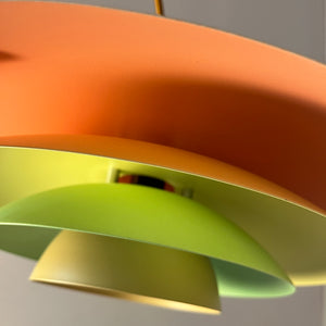 Lamellenlampe neu lackiert peach gelb mint aus Dänemark