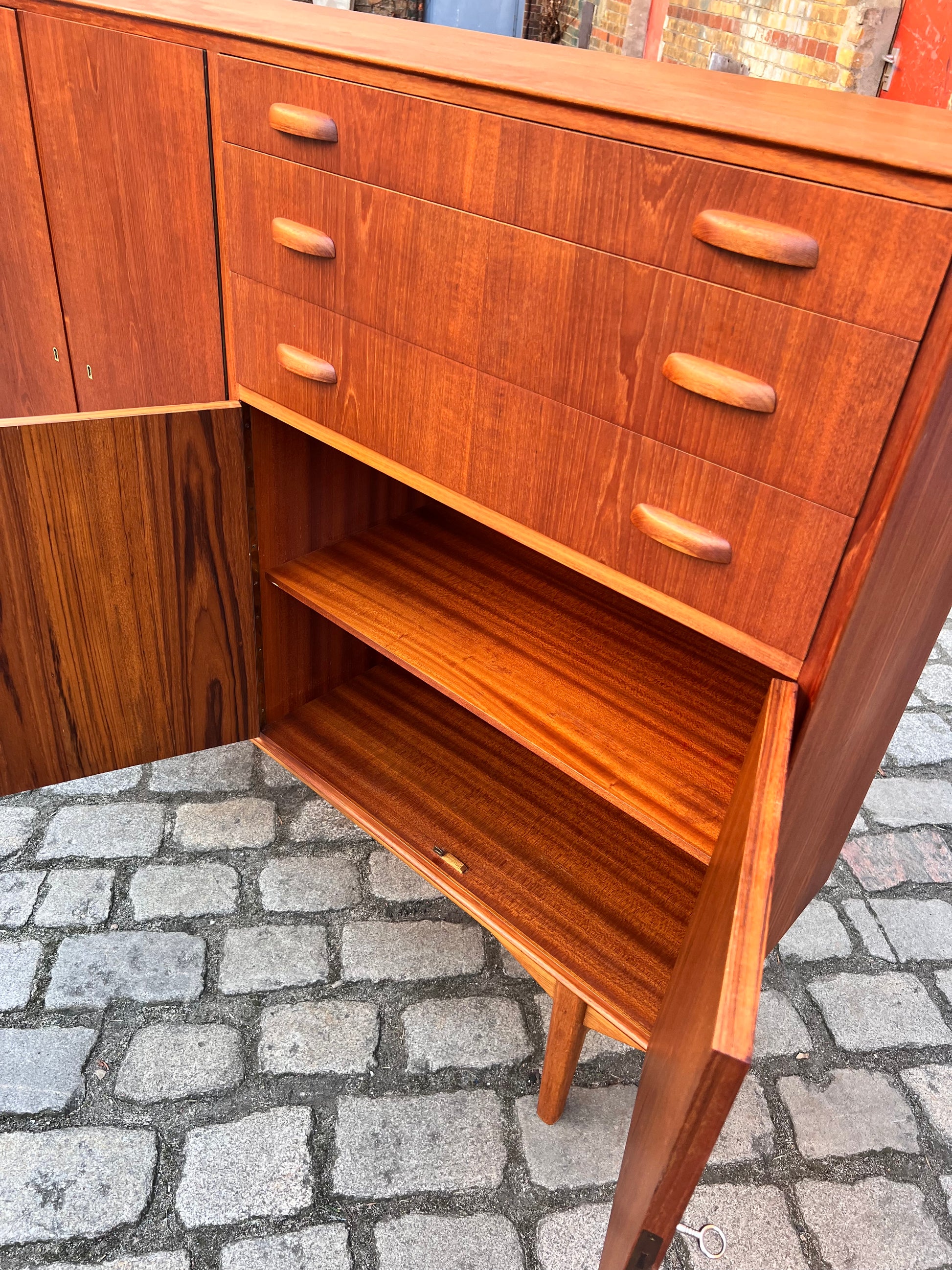 Highboard Teak aus Dänemark