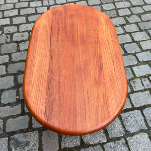 Ovaler Couchtisch Teak von Niels Bach
