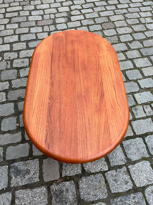 Ovaler Couchtisch Teak von Niels Bach