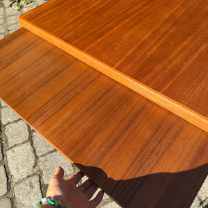 Ausziehbarer Esstisch Teak von Henning Kjærnulf