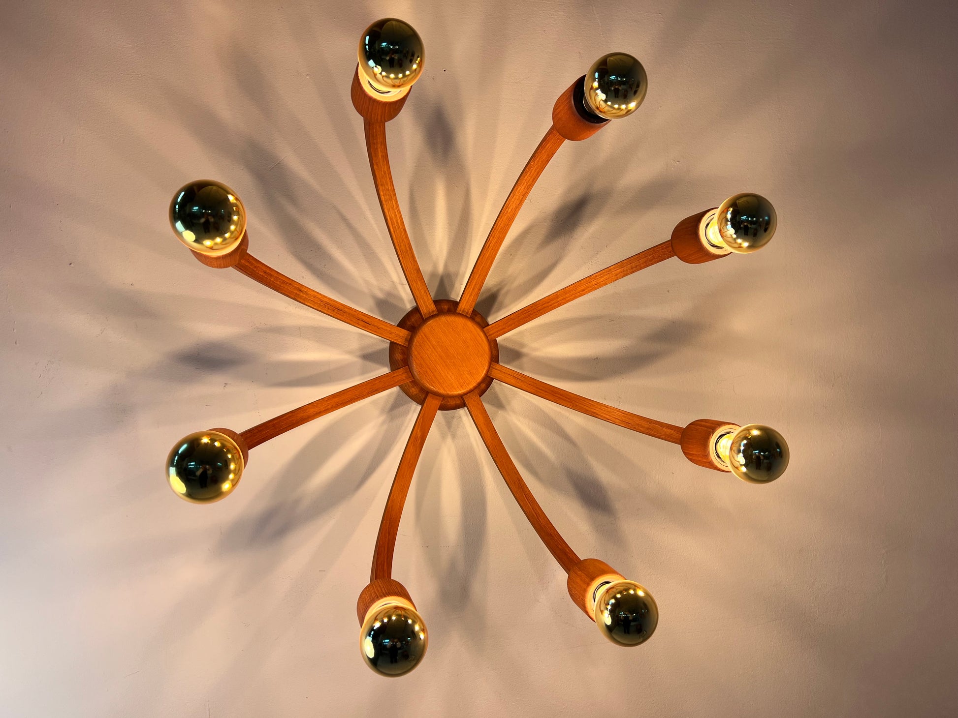 Achtarmige Wandlampe / Deckenlampe Teak von DOMUS