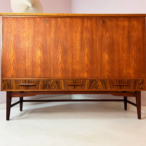 Highboard Teak & Walnuss aus Schweden