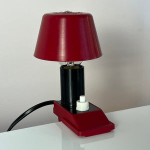 Klemmlampe rot mit Kunststoffschirm & Schalter von Elios