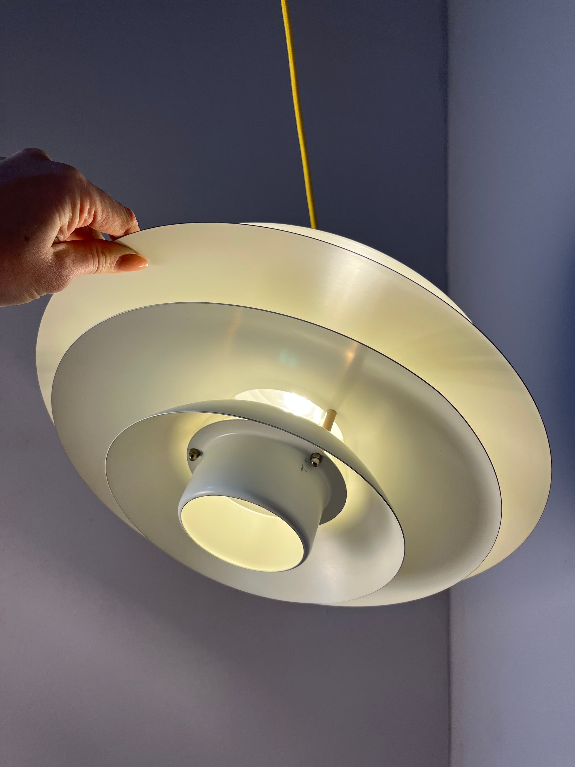Lamellenlampe Modell 80113 weiß von Formlight