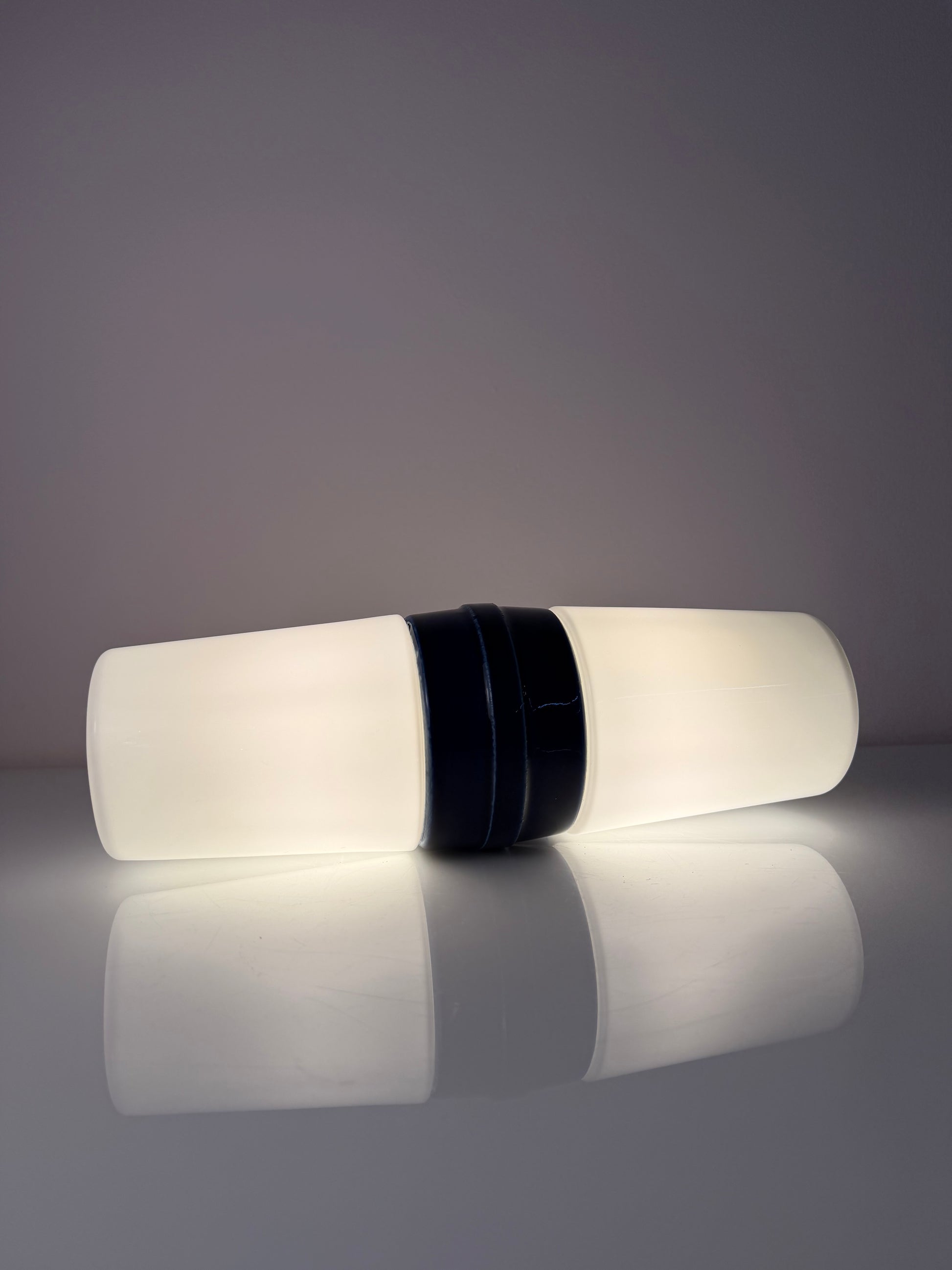 Wandlampe Modell 6065 blau von Sigvard Bernadotte für Ifö