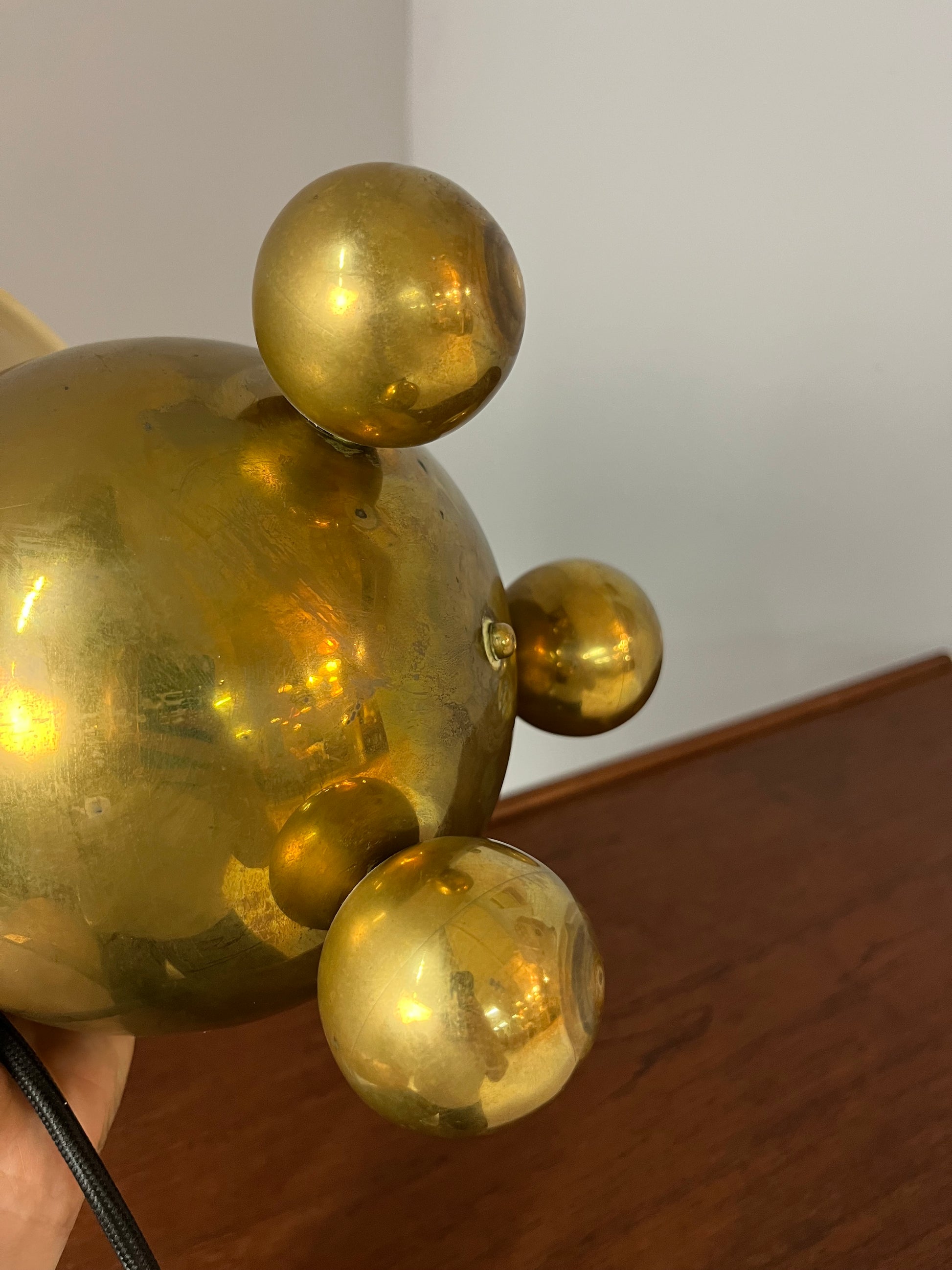 Kugeltischlampe Messing von Gusums Bruk aus Schweden