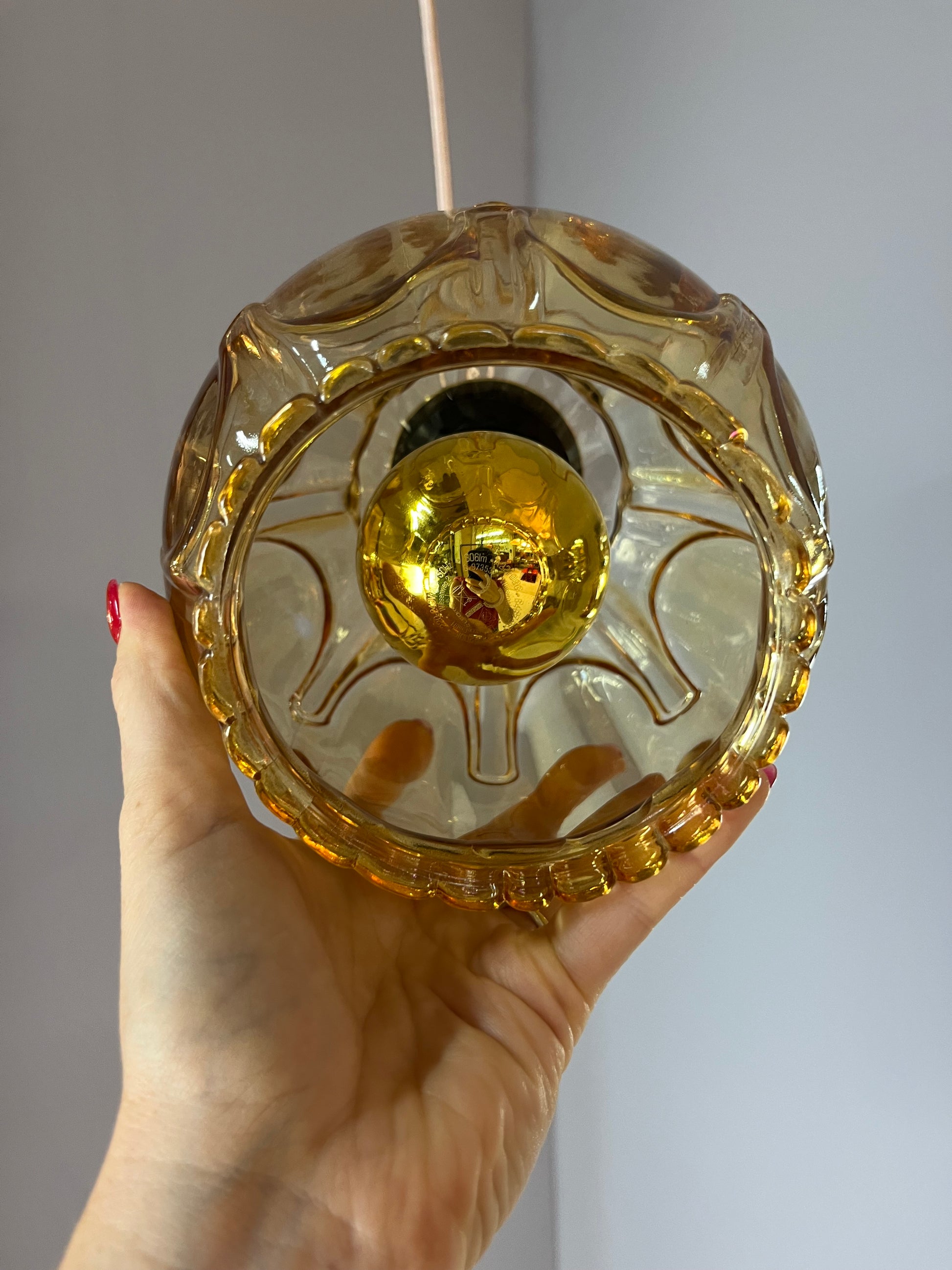 Hängelampe gelbgold Glas mit Messing