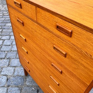 Tallboy Kommode Eiche mit Doppelgriffen von Holger Jensen für FDB Møbler