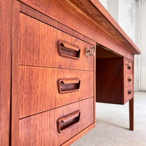 Freistehender Schreibtisch Teak aus Dänemark Sigh & Søns Møbler