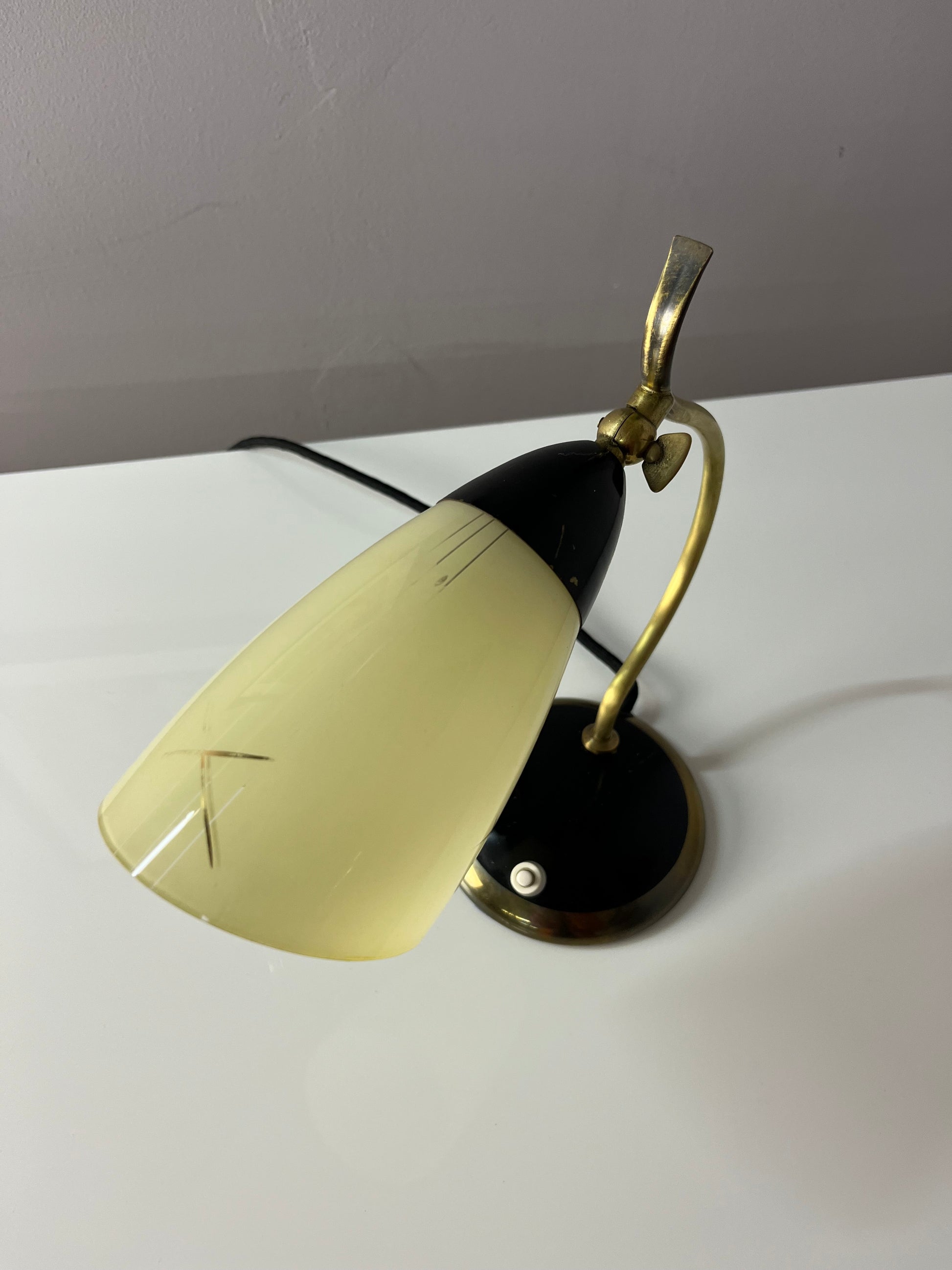 Tischlampe Messing Glas