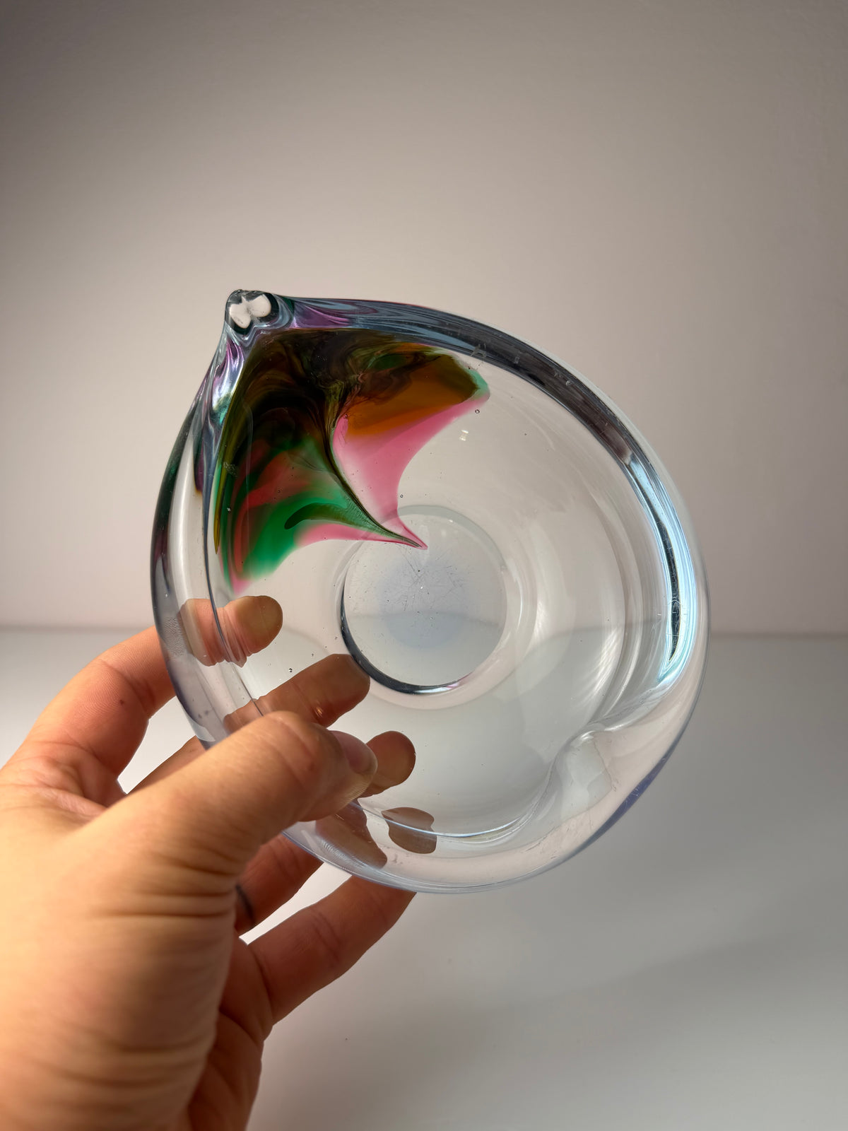 Aschenbecher rot grün Glas von Jiří Šuhájek