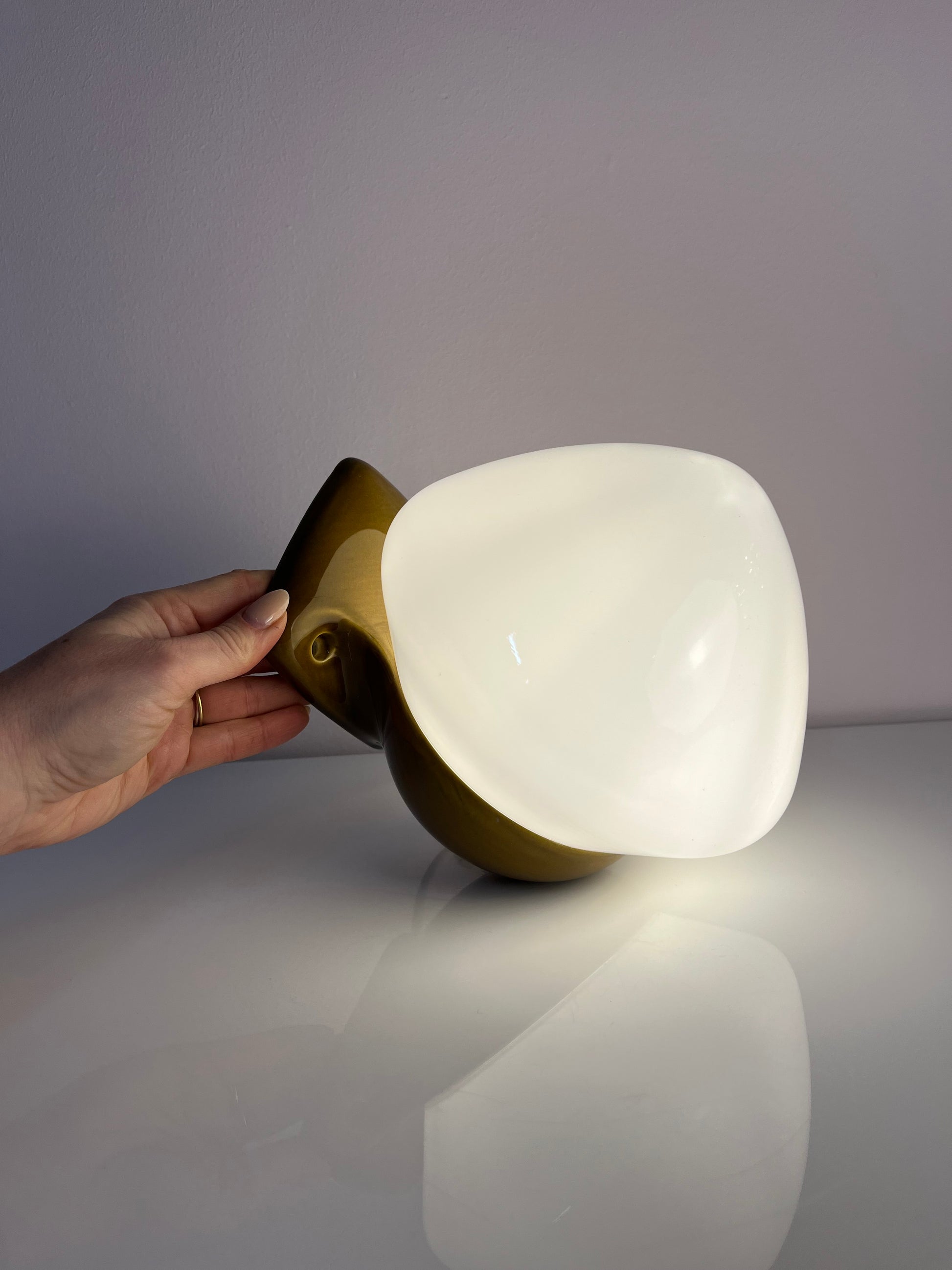 Wandlampe Modell 6030 oliv von Sigvard Bernadotte für Ifö