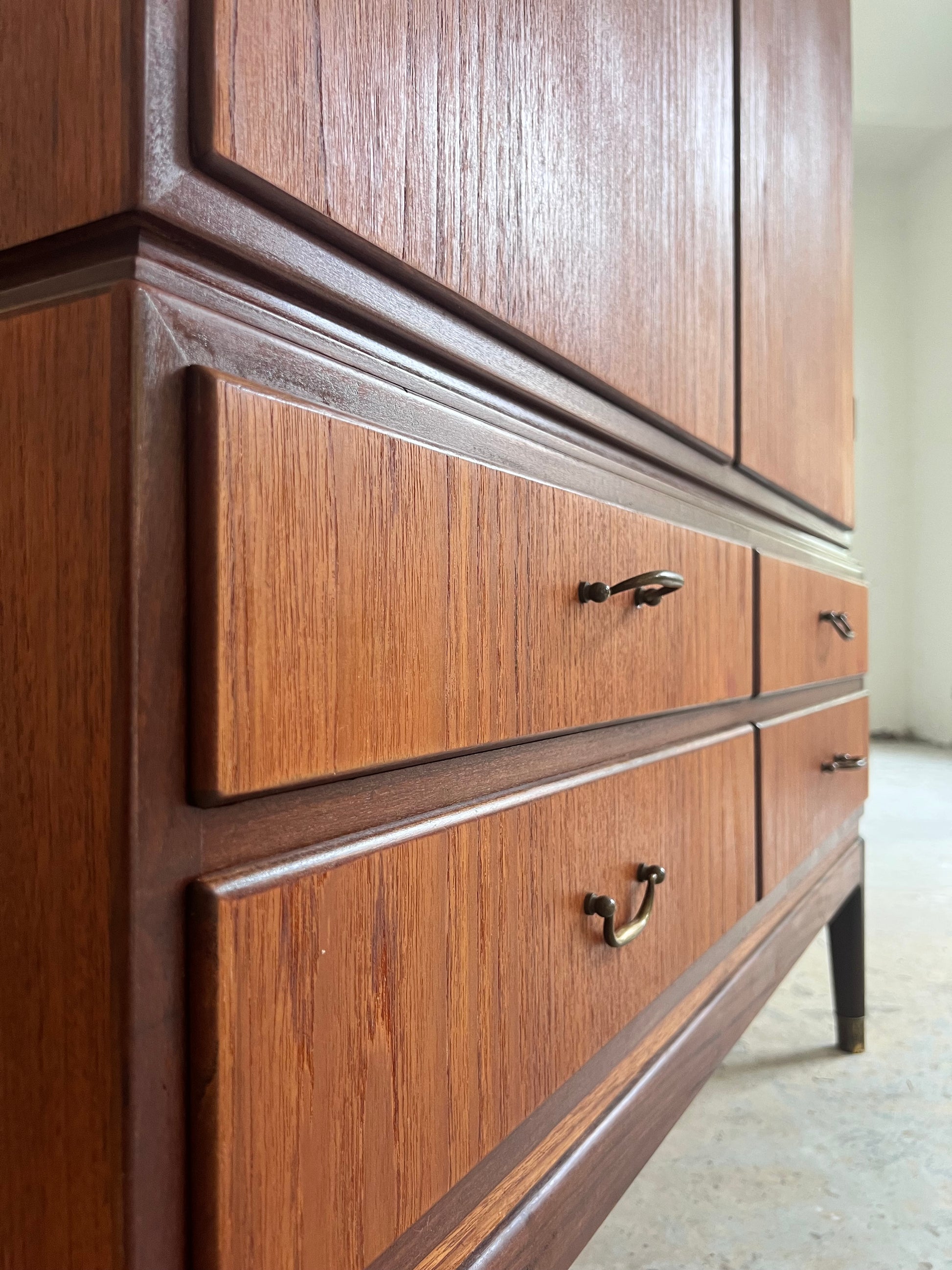 Büroschrank Teak mit Schloss aus Dänemark