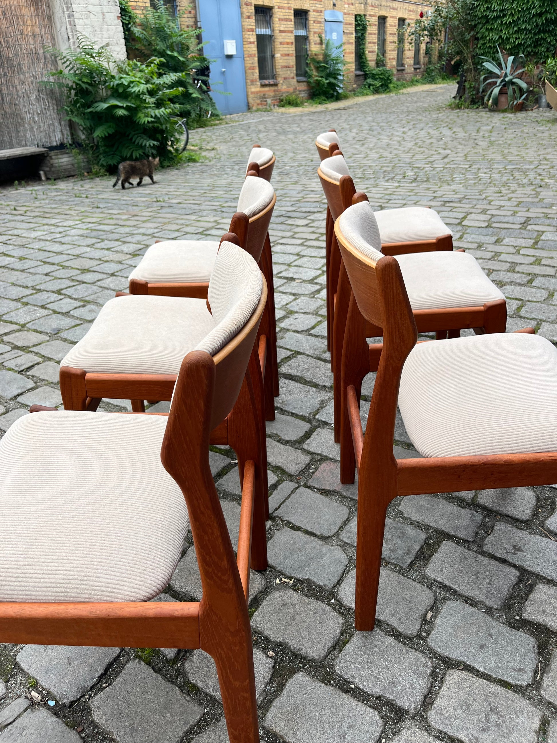 Set: 6x Polsterstuhl beige Teak Cord von Erik Buch