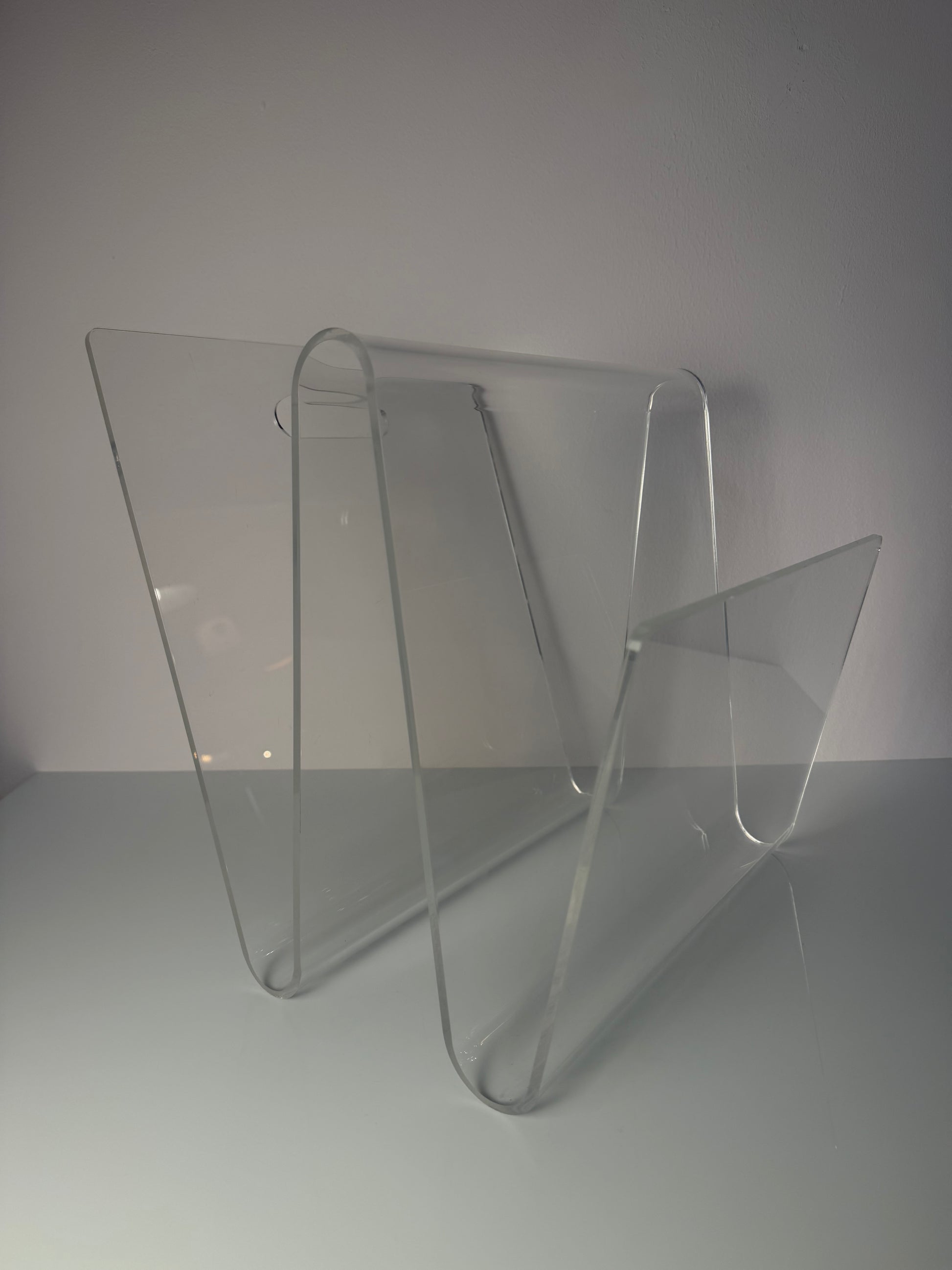 Zeitschriftenständer transparentes Plexiglas