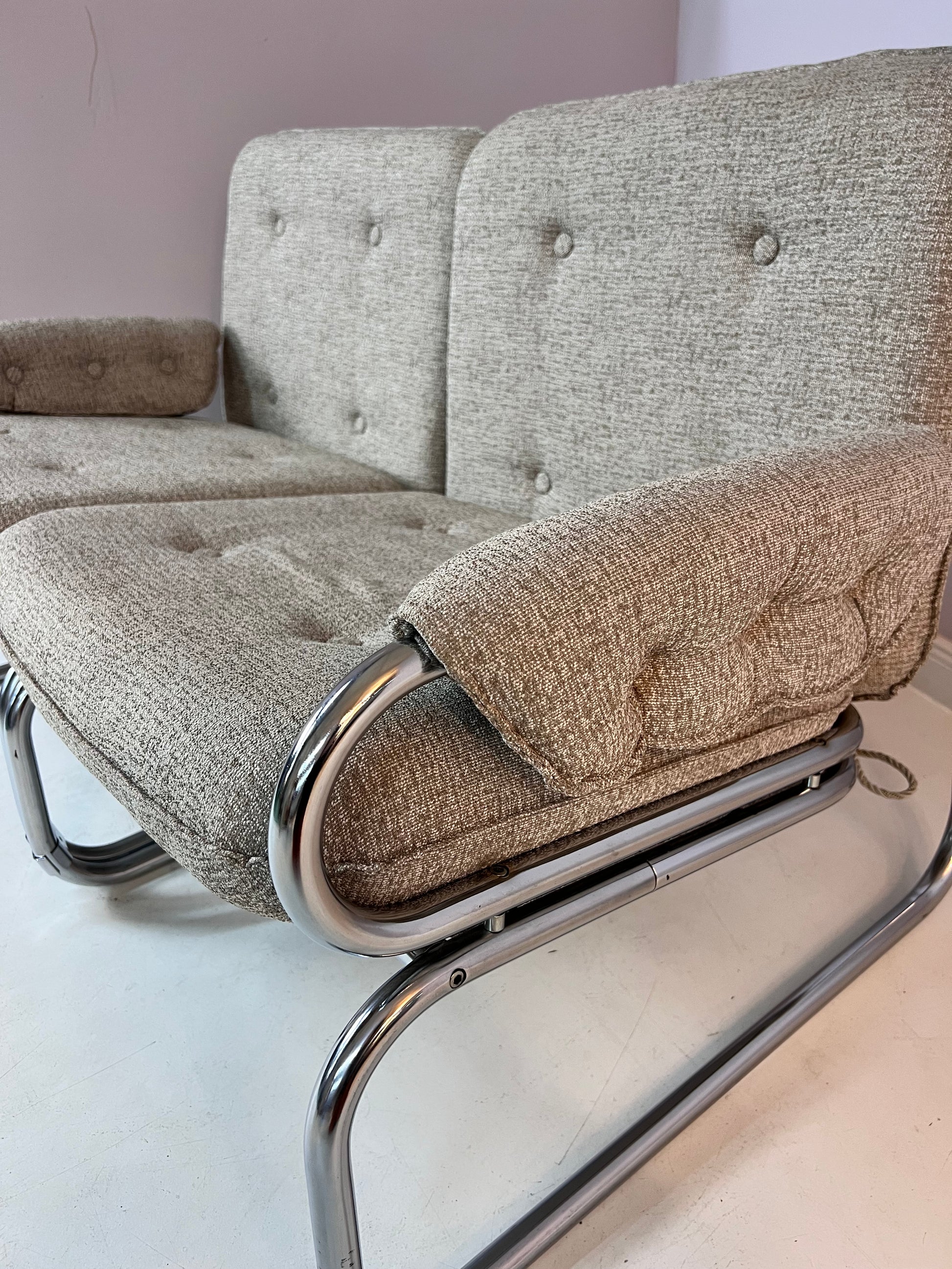 Zweisitzer Sofa Halina von Hellerau