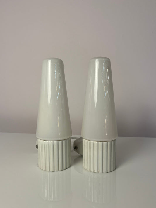 Set: 2x Wandlampe Modell 6020 weiß von Sigvard Bernadotte für Ifö