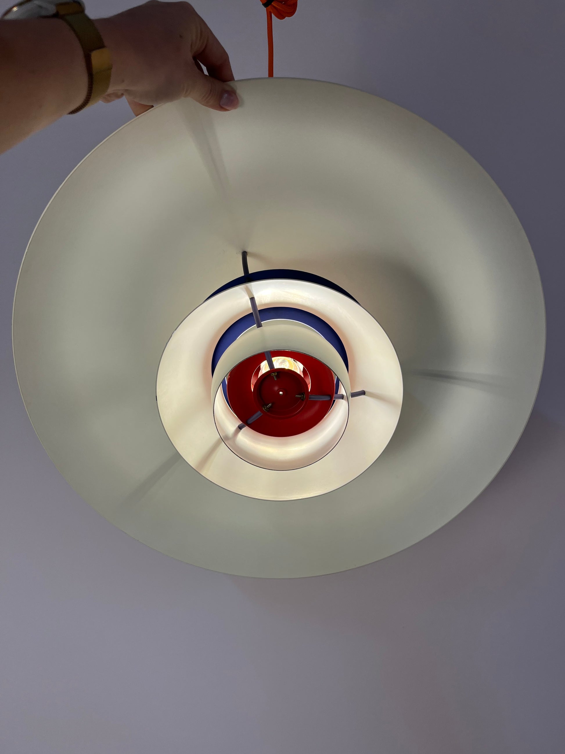 Lamellenlampe PH5 weiß von Poul Henningsen für Louis Poulsen