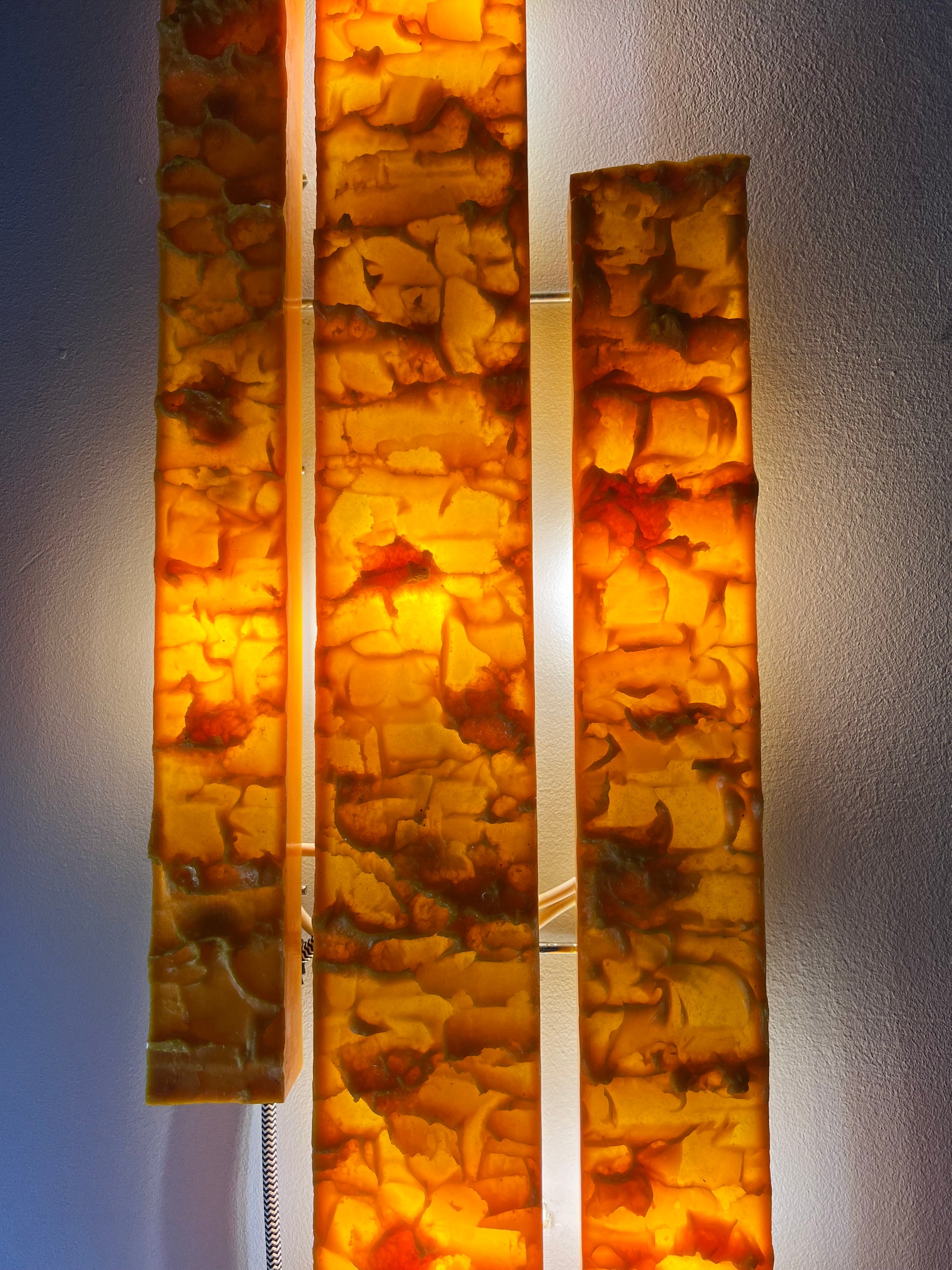 Wandlampe gelb von Uwe Mersch