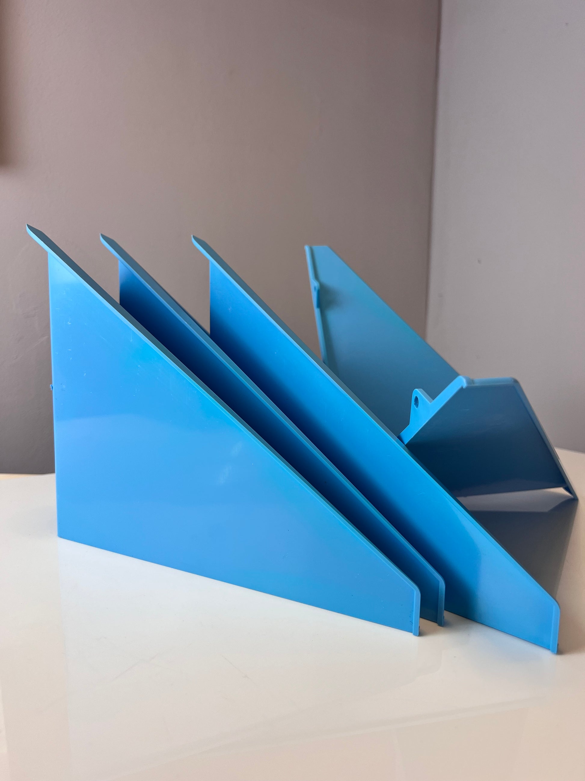 Regal "Butterfly" babyblau von Paul Cadovius