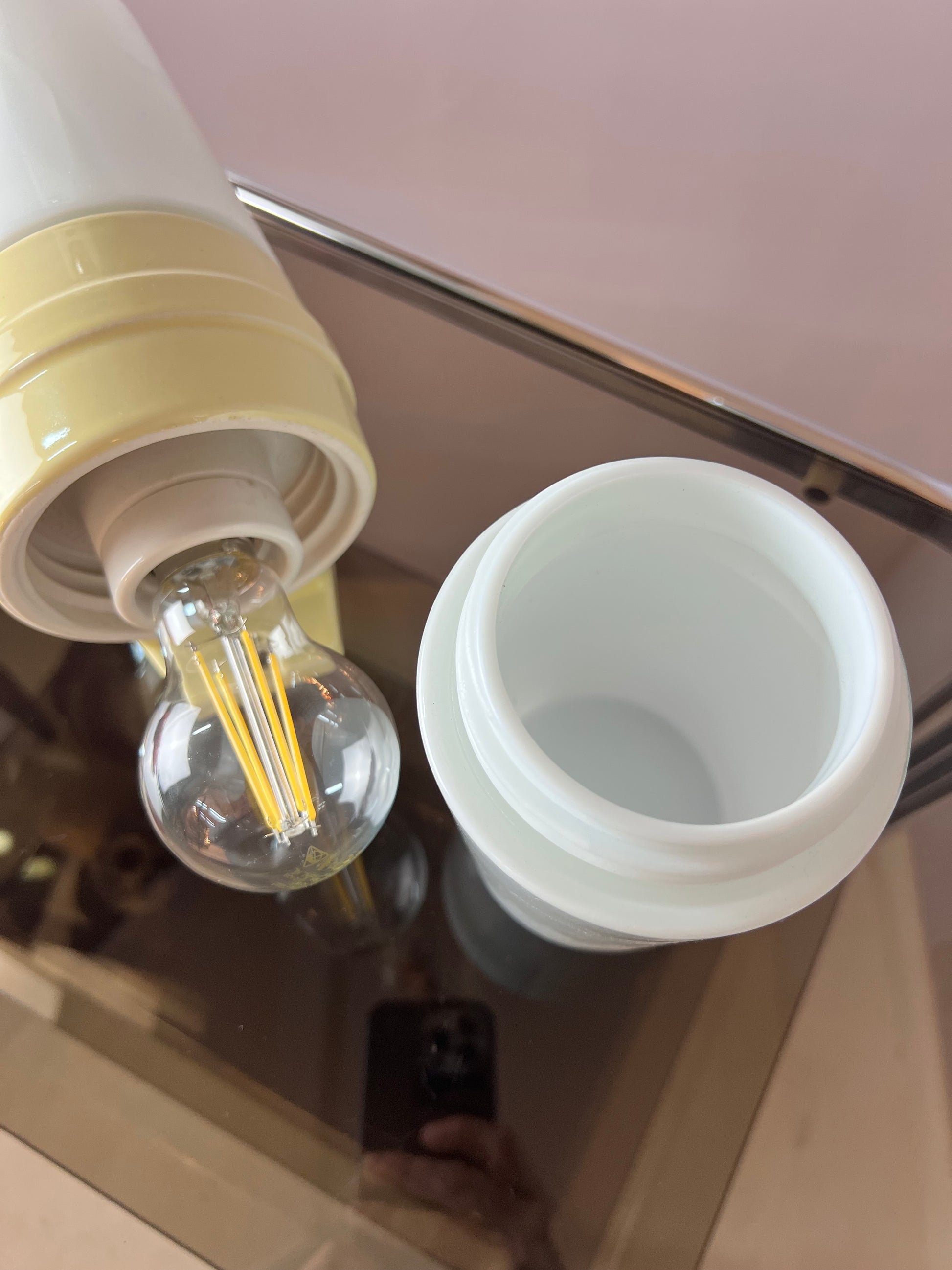 Wandlampe Modell 6065 gelb von Sigvard Bernadotte für Ifö
