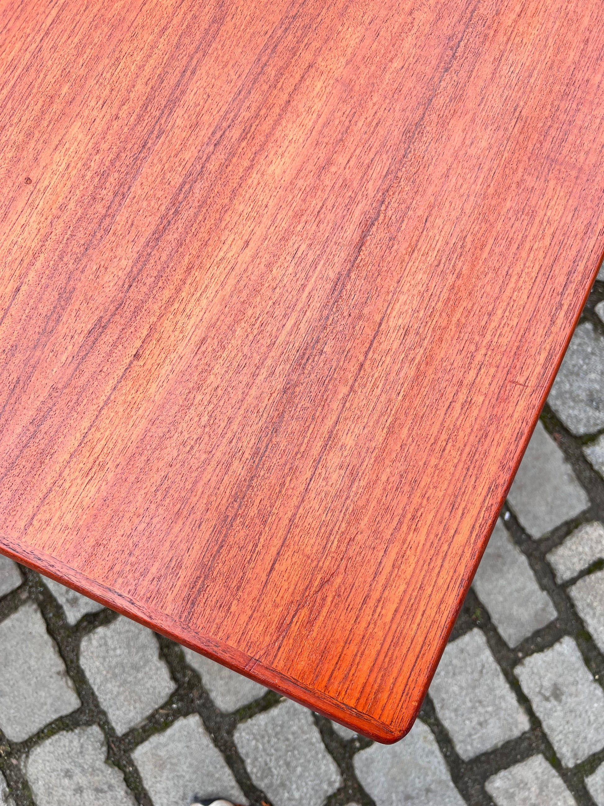 Ausziebarer Esstisch Teak von Henning Kjearnulf