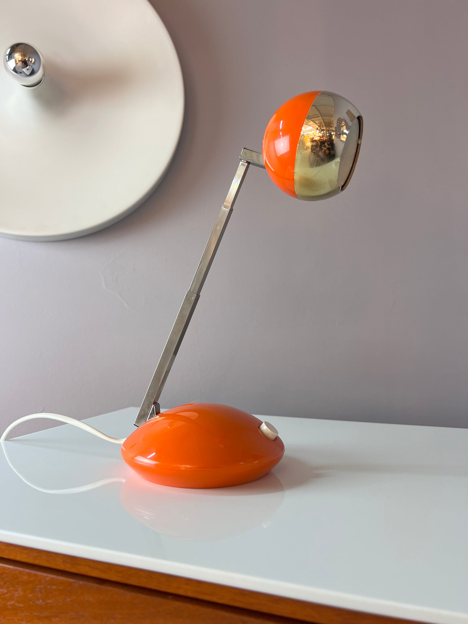 Schreibtischlampe orange mit Teleskoparm von Eichhoff Werke