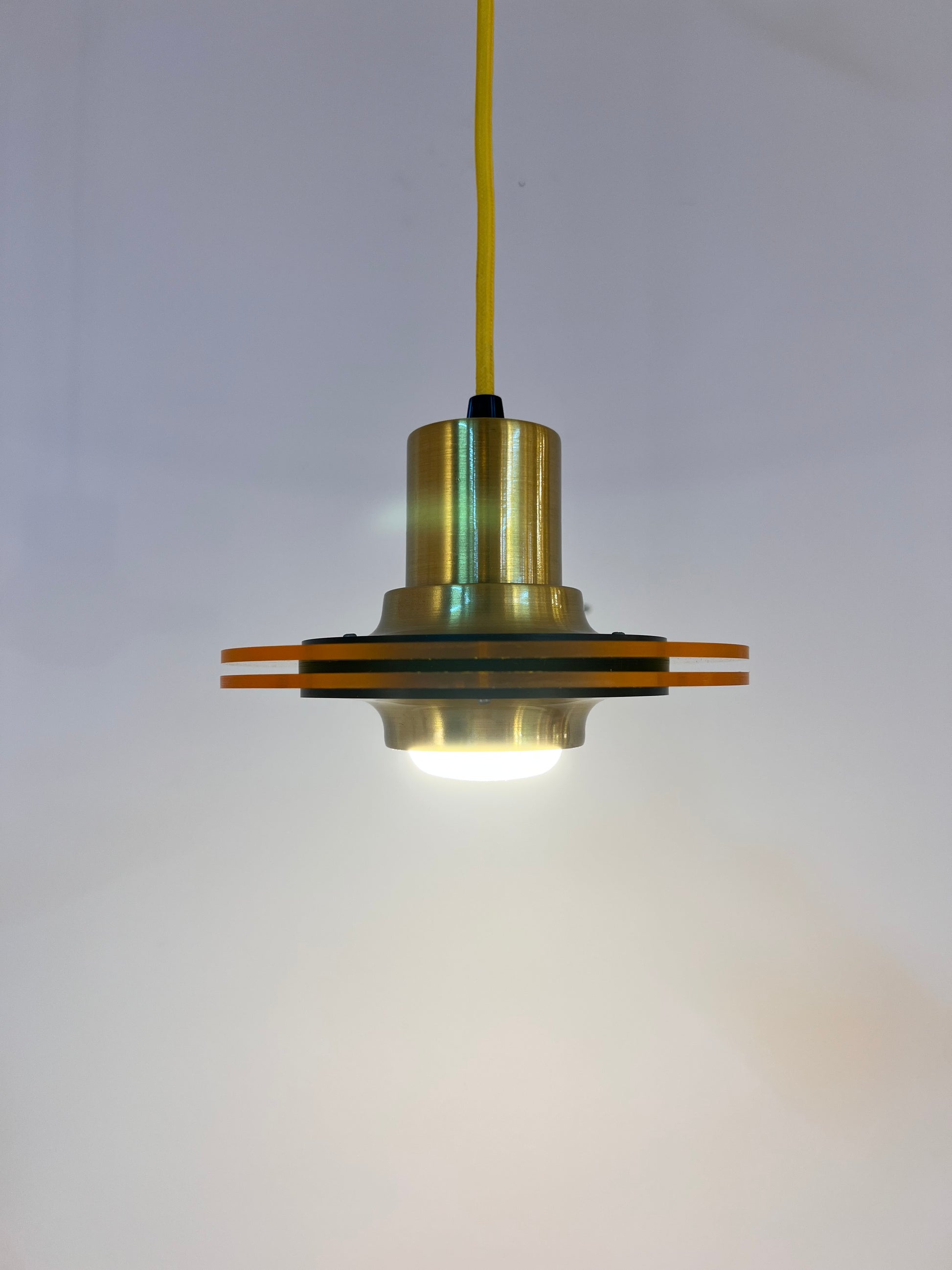 Lamellenlampe Messing Kunststoff Dänemark