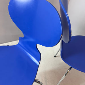 Ameise Stuhl Modell 3100 dreibeinig blau von Arne Jacobsen für Fritz Hansen