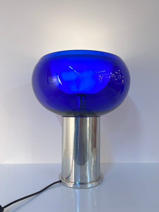 Tischlampe mit doppelwandigem Glasschirm königsblau von Doria