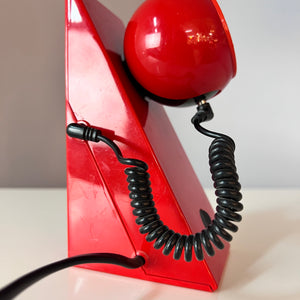 Tischlampe rot mit magnetischem Kugelkopf von Brilliant Leuchten