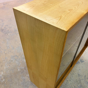 Vitrine Typ 430 Esche von Joachim Nebelung für Hellerau