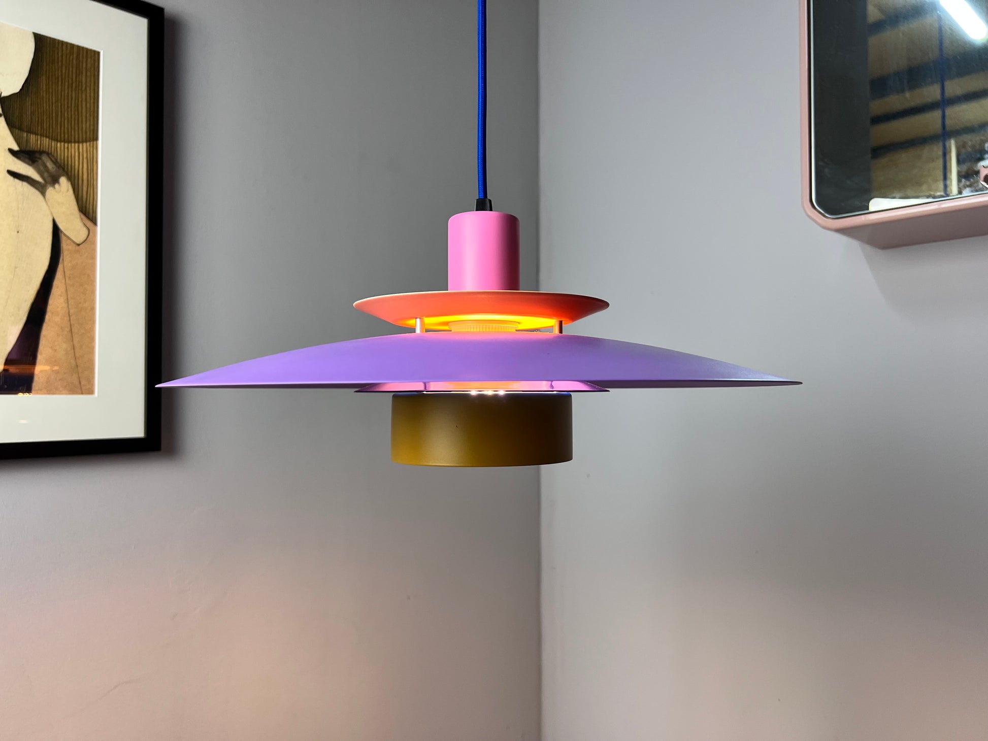 Lamellenlampe neu lackiert lila ocker