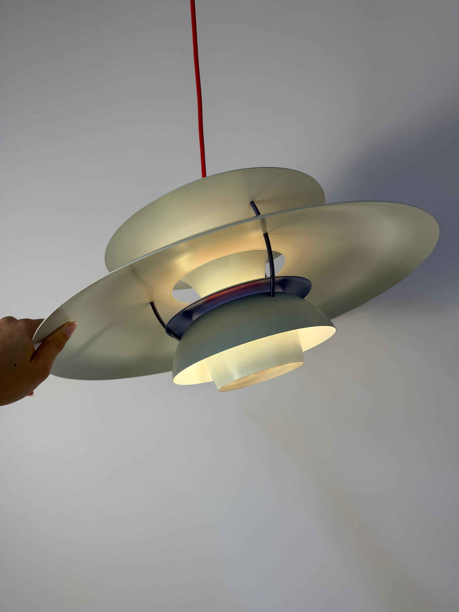 Lamellenlampe PH5 weiß von Poul Henningsen für Louis Poulsen
