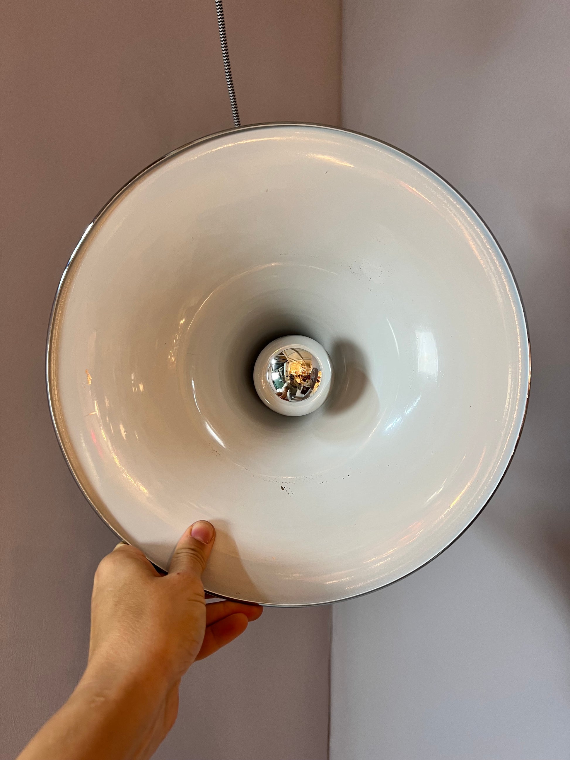 Hängelampe Trichter Chrom