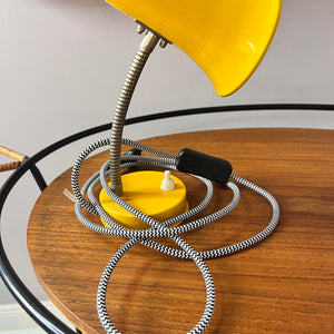 Tischlampe gelb 50er