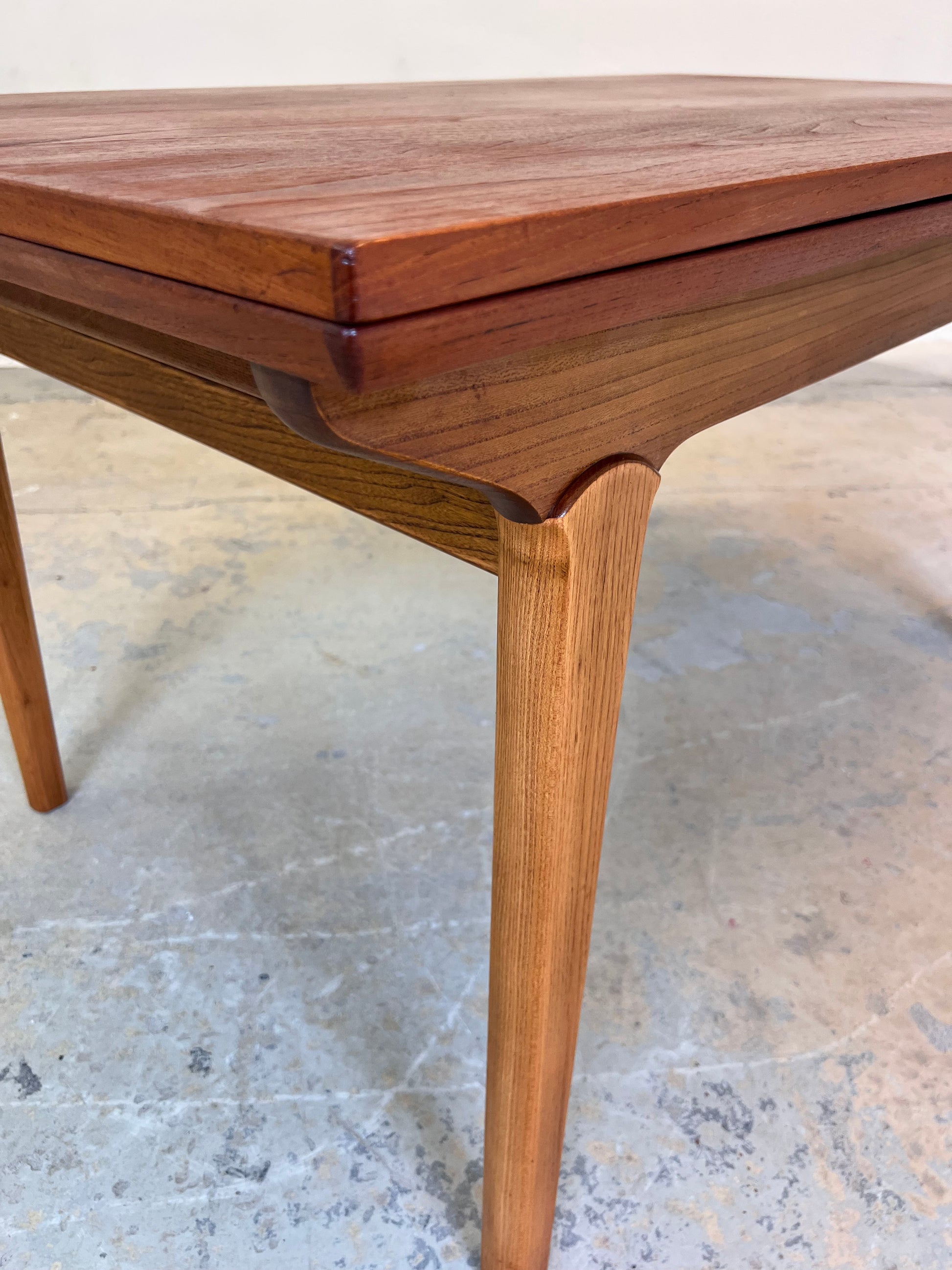 Ausziehbarer Esstisch Teak von Johannes Andersen