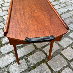 Beistelltisch / Nähkasten Teak aus Dänemark
