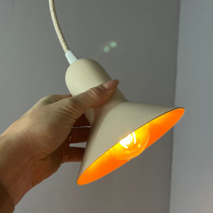 Hängelampe creme orange neu lackiert